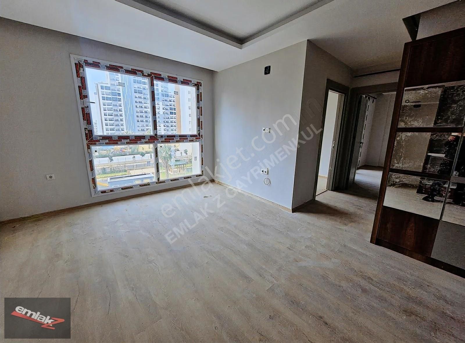 Emlak Z'den 乂 Akdeniz Mahallesin'de 乂site İçerisinde Kiralık 2+1 - Görsel 3