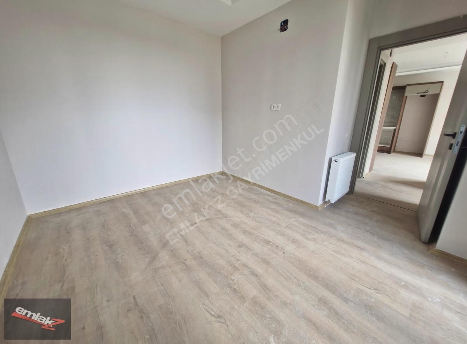 Emlak Z'den 乂 Akdeniz Mahallesin'de 乂site İçerisinde Kiralık 2+1 - Görsel 5