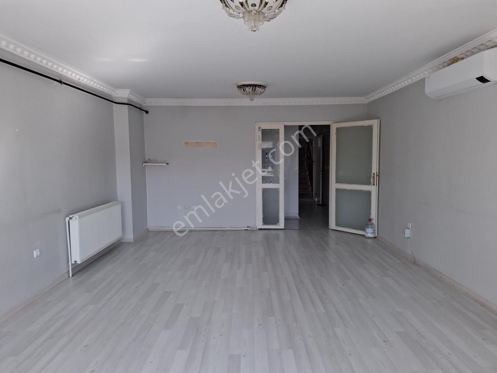 Satılık Yüzüncü Yıl Da Dogalğazlı 4katlı 4 Katı 3150000tl. - Görsel 5