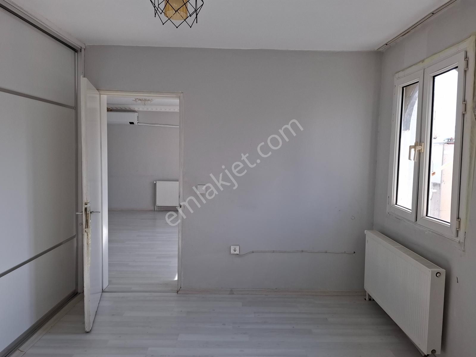 Satılık Yüzüncü Yıl Da Dogalğazlı 4katlı 4 Katı 3150000tl. - Görsel 11