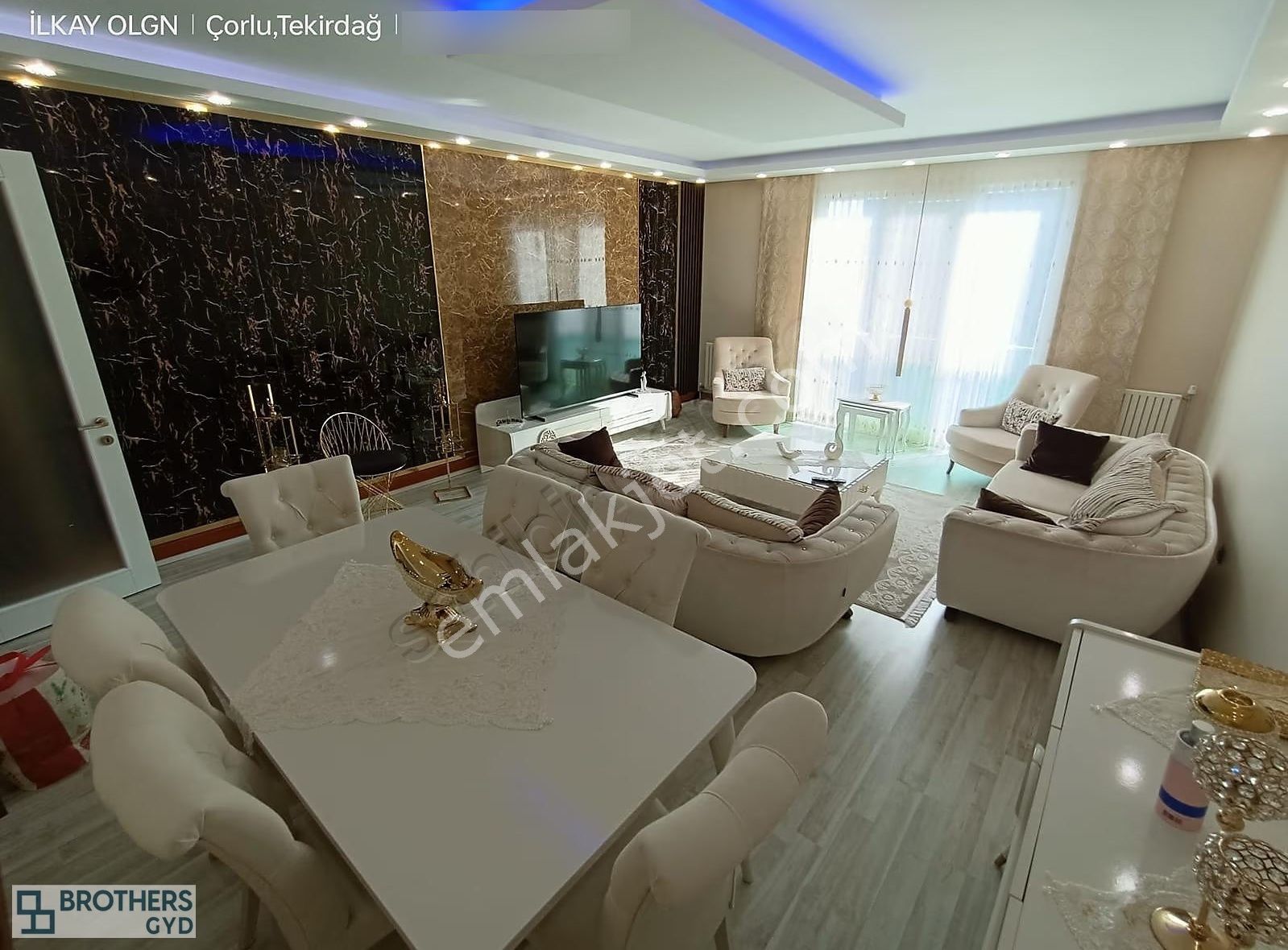 Brothersdan Hürriyet Mah. Havuz Cephe Arakat 175m2 Satılık Daire - Görsel 11