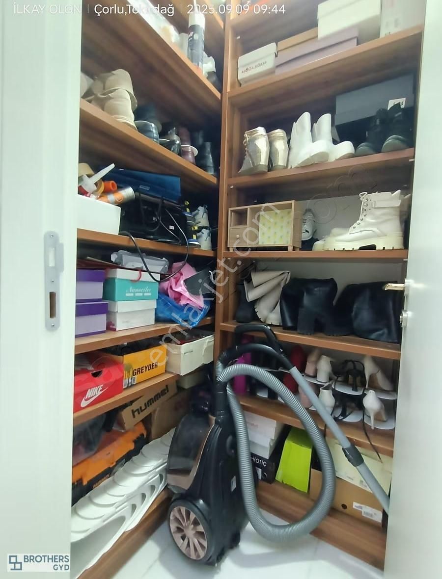 Brothersdan Hürriyet Mah. Havuz Cephe Arakat 175m2 Satılık Daire - Görsel 3