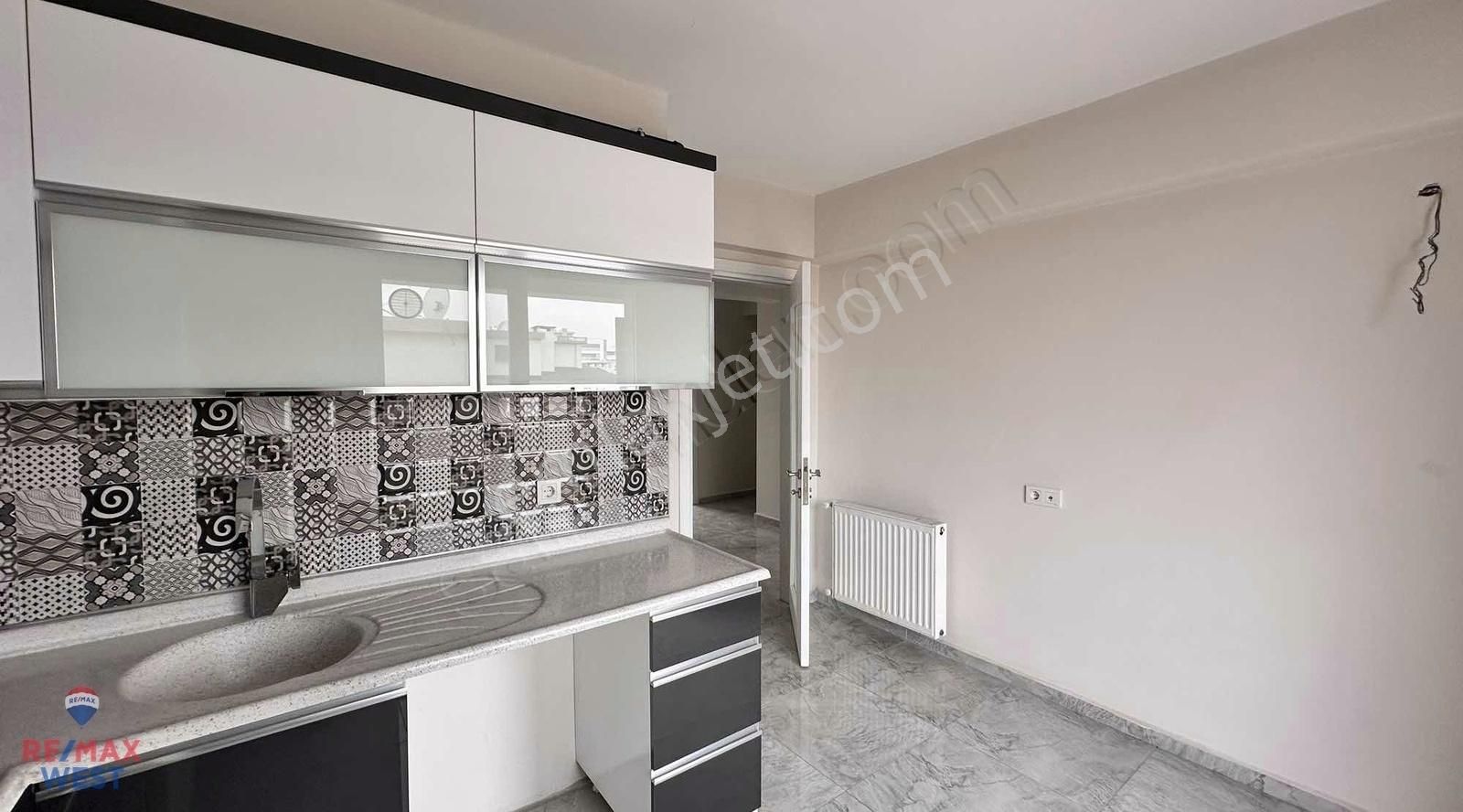 Karşıyaka Şemikler Mavi Şehir İzban Yakını 2 Banyolu Kiralık 2+1 - Görsel 17