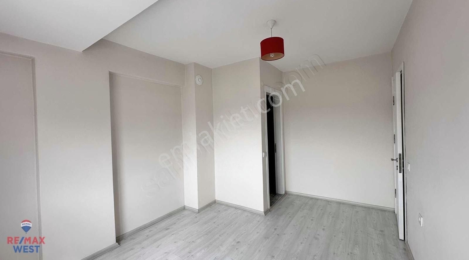 Karşıyaka Şemikler Mavi Şehir İzban Yakını 2 Banyolu Kiralık 2+1 - Görsel 23
