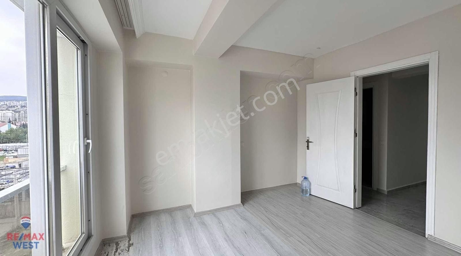 Karşıyaka Şemikler Mavi Şehir İzban Yakını 2 Banyolu Kiralık 2+1 - Görsel 31