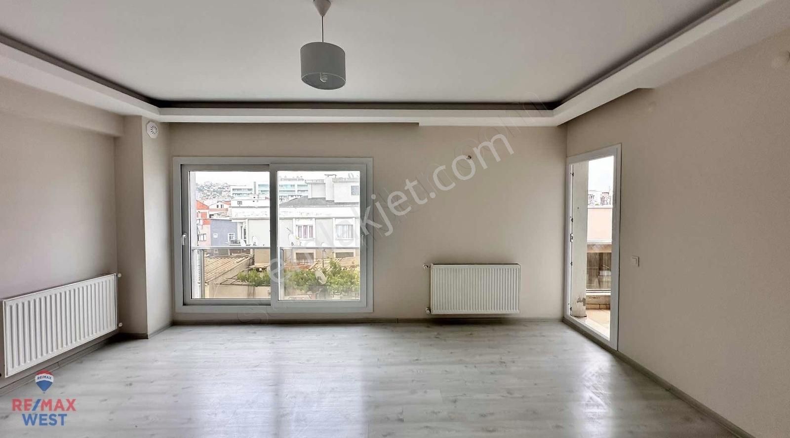 Karşıyaka Şemikler Mavi Şehir İzban Yakını 2 Banyolu Kiralık 2+1 - Görsel 12