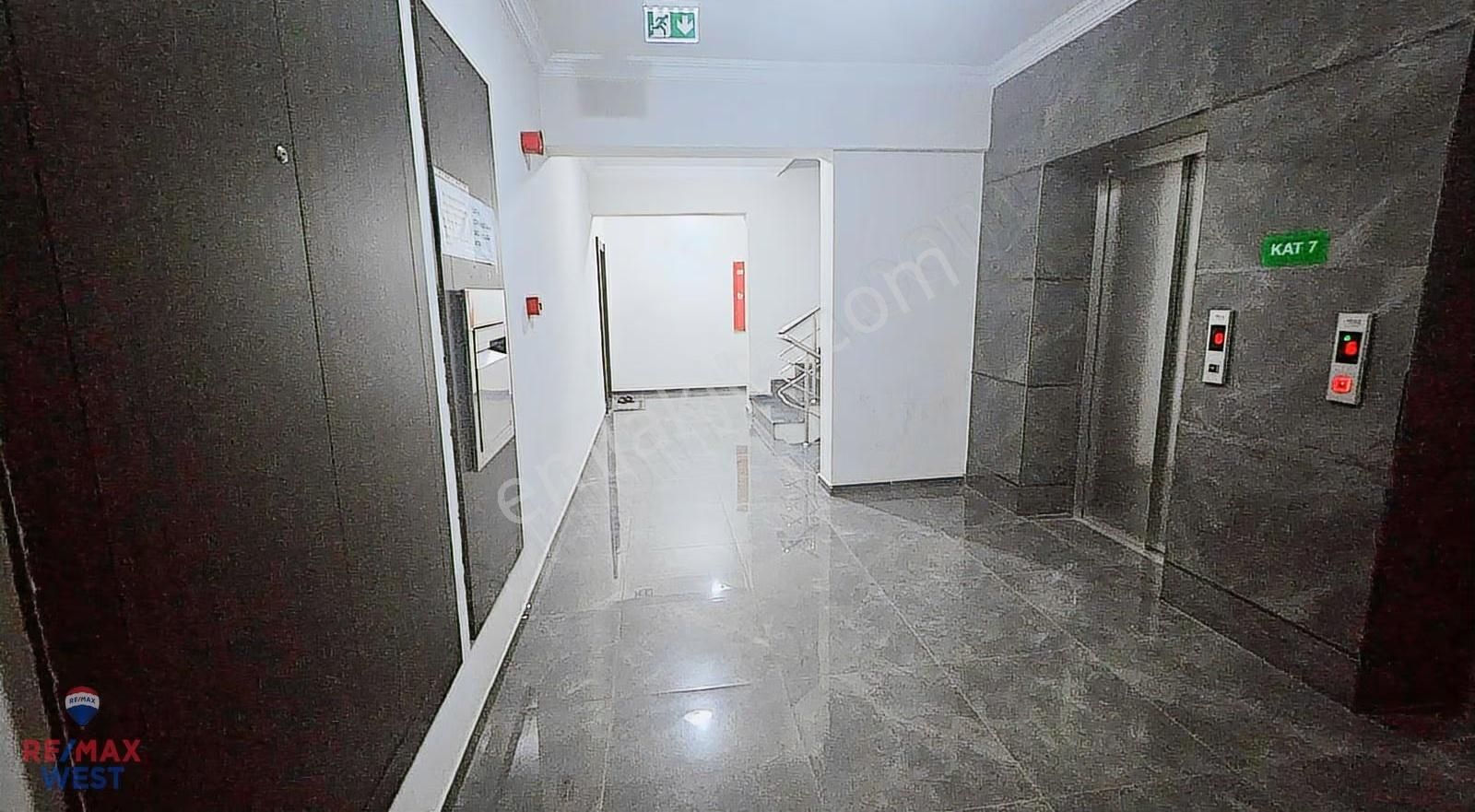 Çiğli Olive Park Evlerinde Full Eşyalı Kiralık 1+1 Daire - Görsel 33