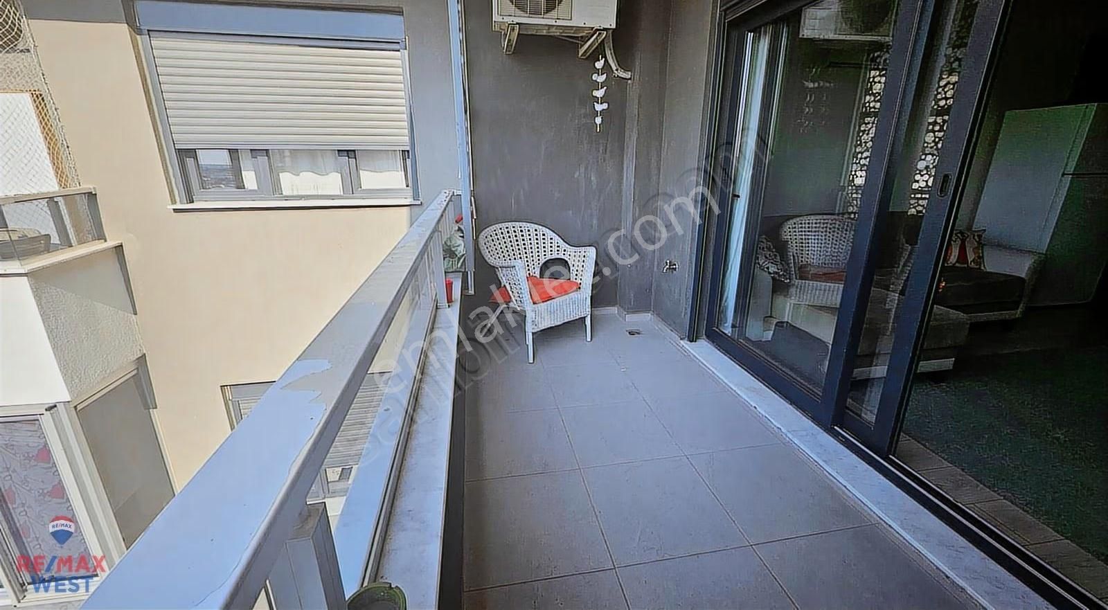 Çiğli Olive Park Evlerinde Full Eşyalı Kiralık 1+1 Daire - Görsel 28