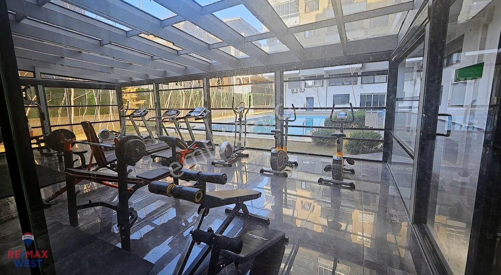 Çiğli Olive Park Evlerinde Full Eşyalı Kiralık 1+1 Daire - Görsel 22