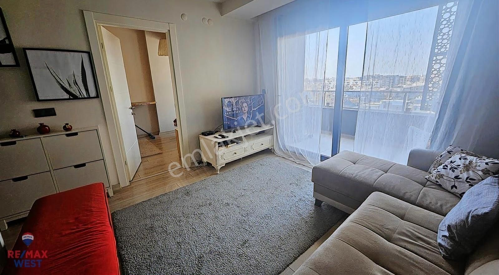 Çiğli Olive Park Evlerinde Full Eşyalı Kiralık 1+1 Daire - Görsel 3