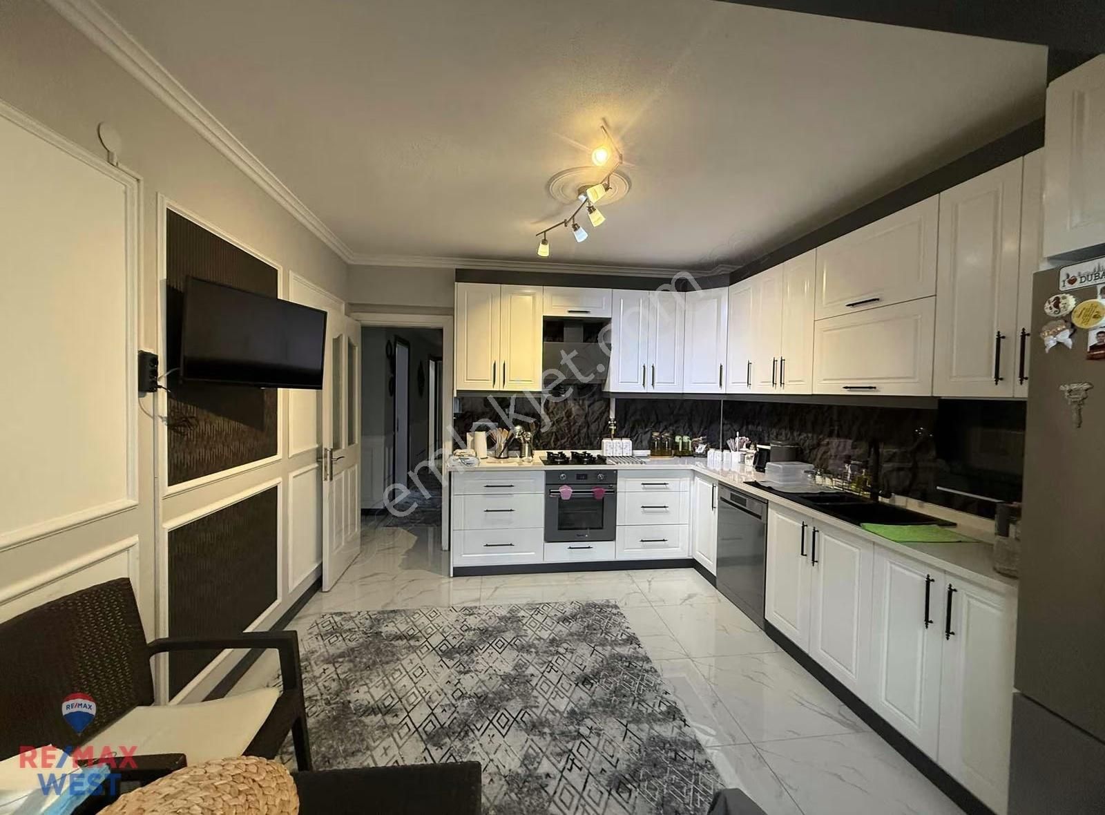 Bornova Koşukavak Ta Ful Tadilatlı 3+1 Daire - Görsel 15