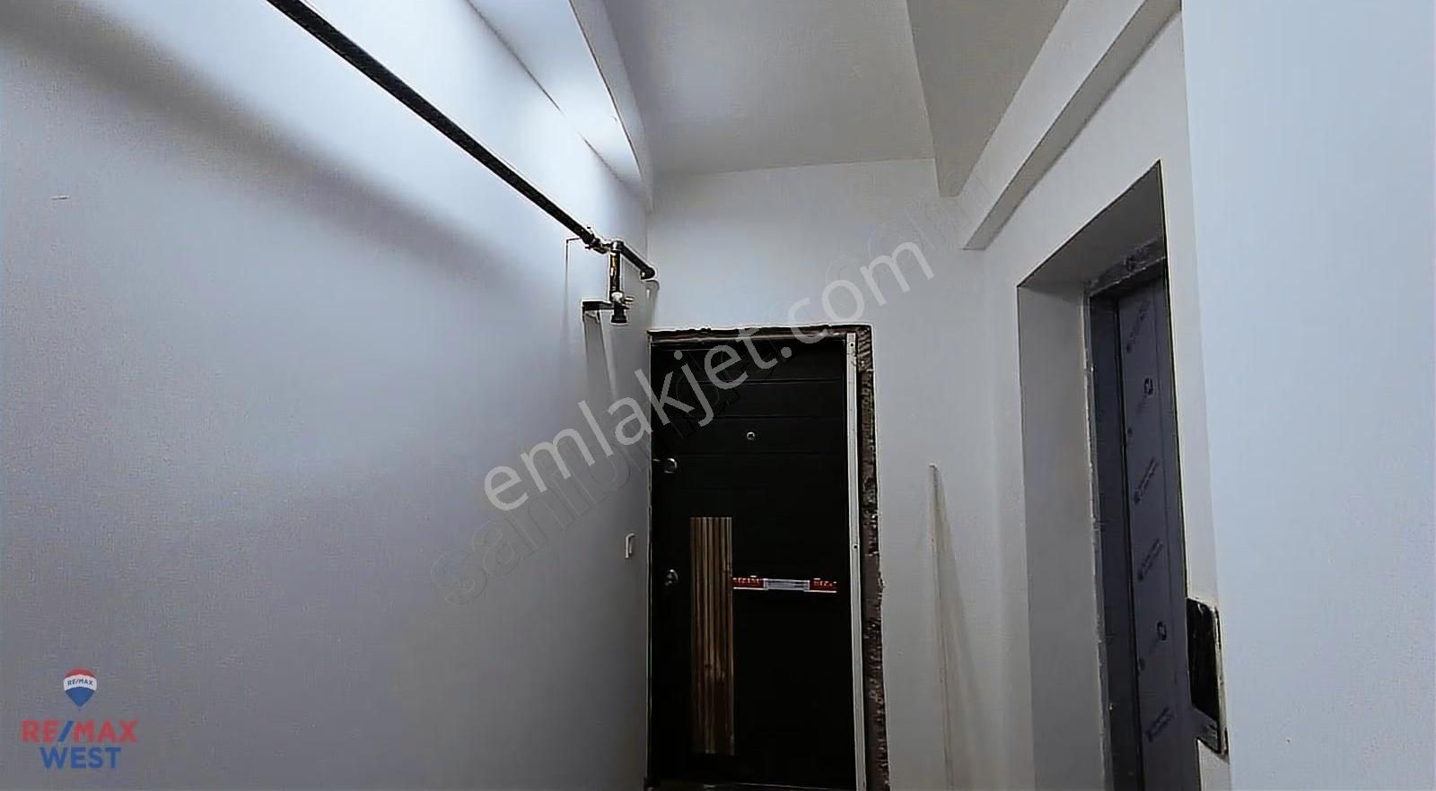 Karşıyaka Alaybey 0 Yeni Binada Ön Cephe 2+1 Kiralık Daire - Görsel 4