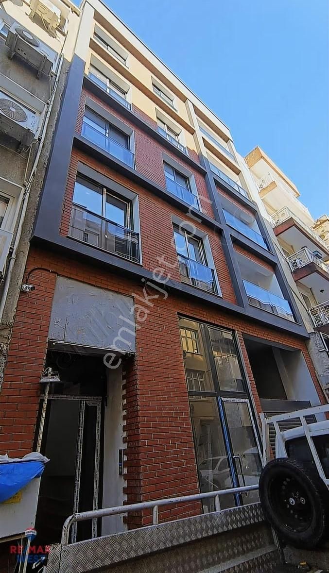 Karşıyaka Alaybey 0 Yeni Binada Ön Cephe 2+1 Kiralık Daire - Görsel 6