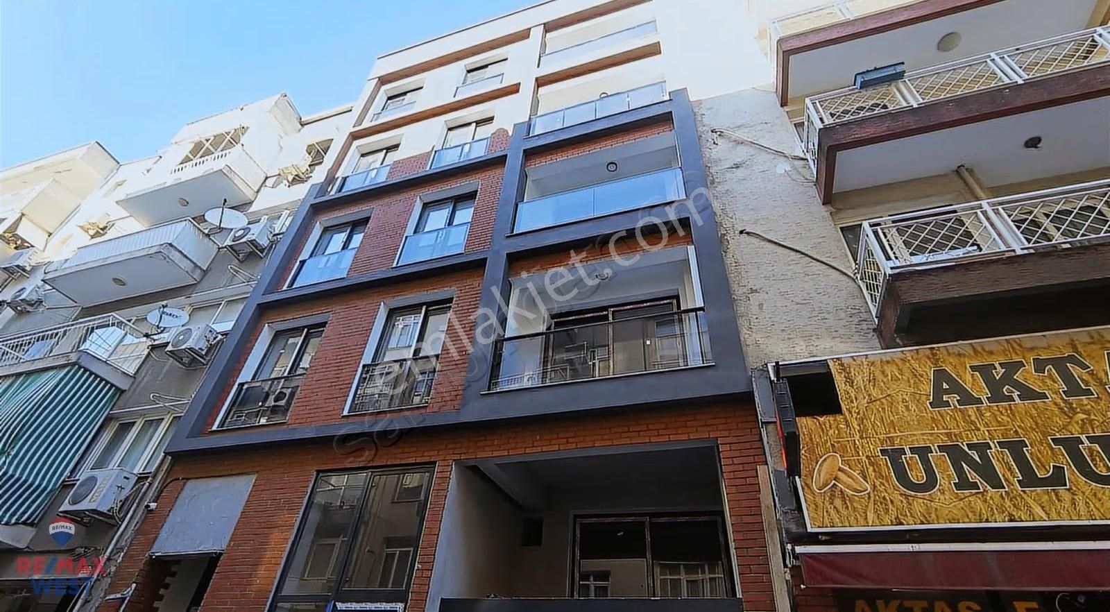 Karşıyaka Alaybey 0 Yeni Binada Ön Cephe 2+1 Kiralık Daire - Görsel 12