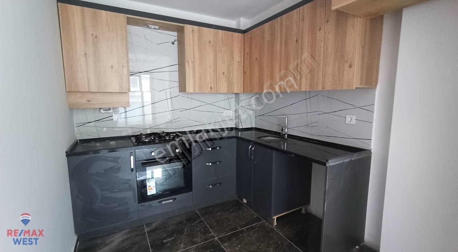 Karşıyaka Alaybey 0 Yeni Binada Ön Cephe 2+1 Kiralık Daire - Görsel 17