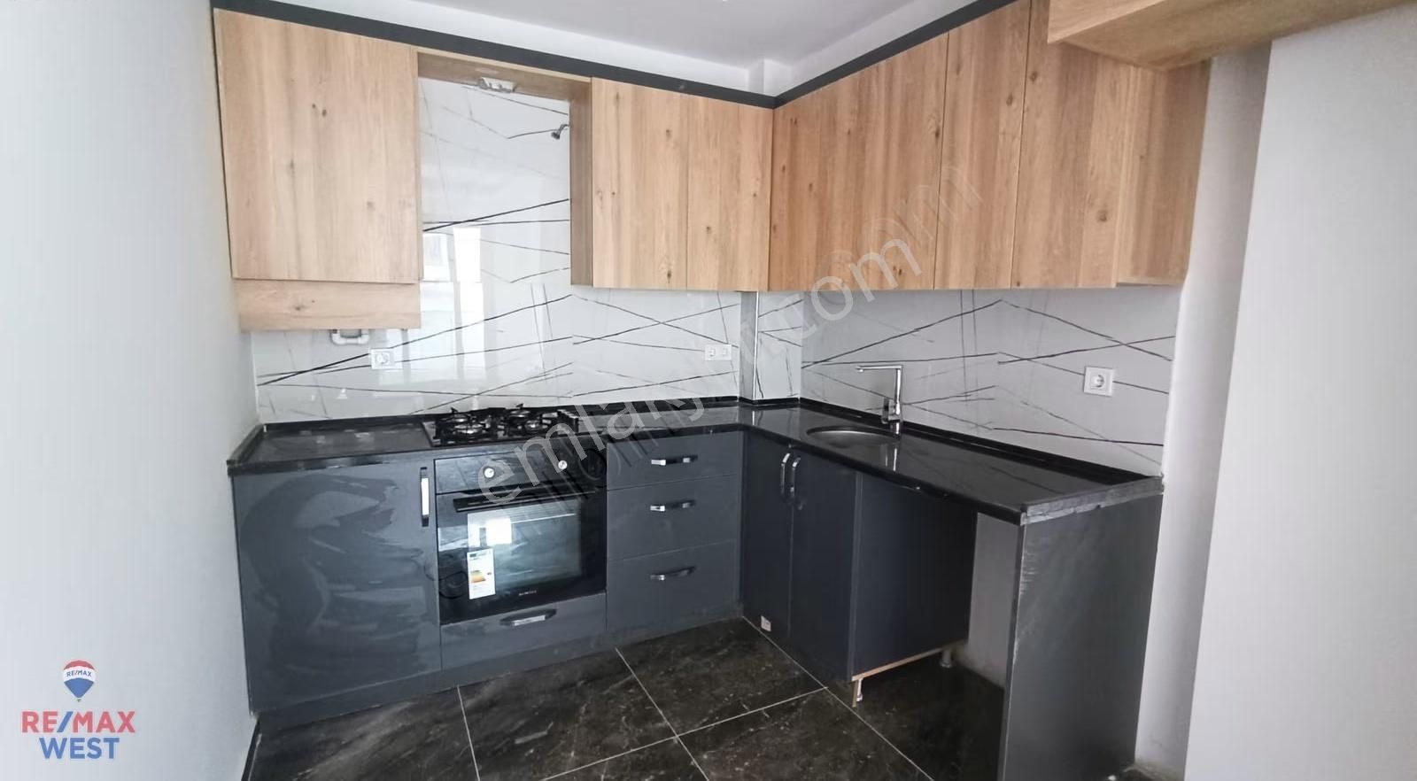 Karşıyaka Alaybey 0 Yeni Binada Ön Cephe 2+1 Kiralık Daire - Görsel 30