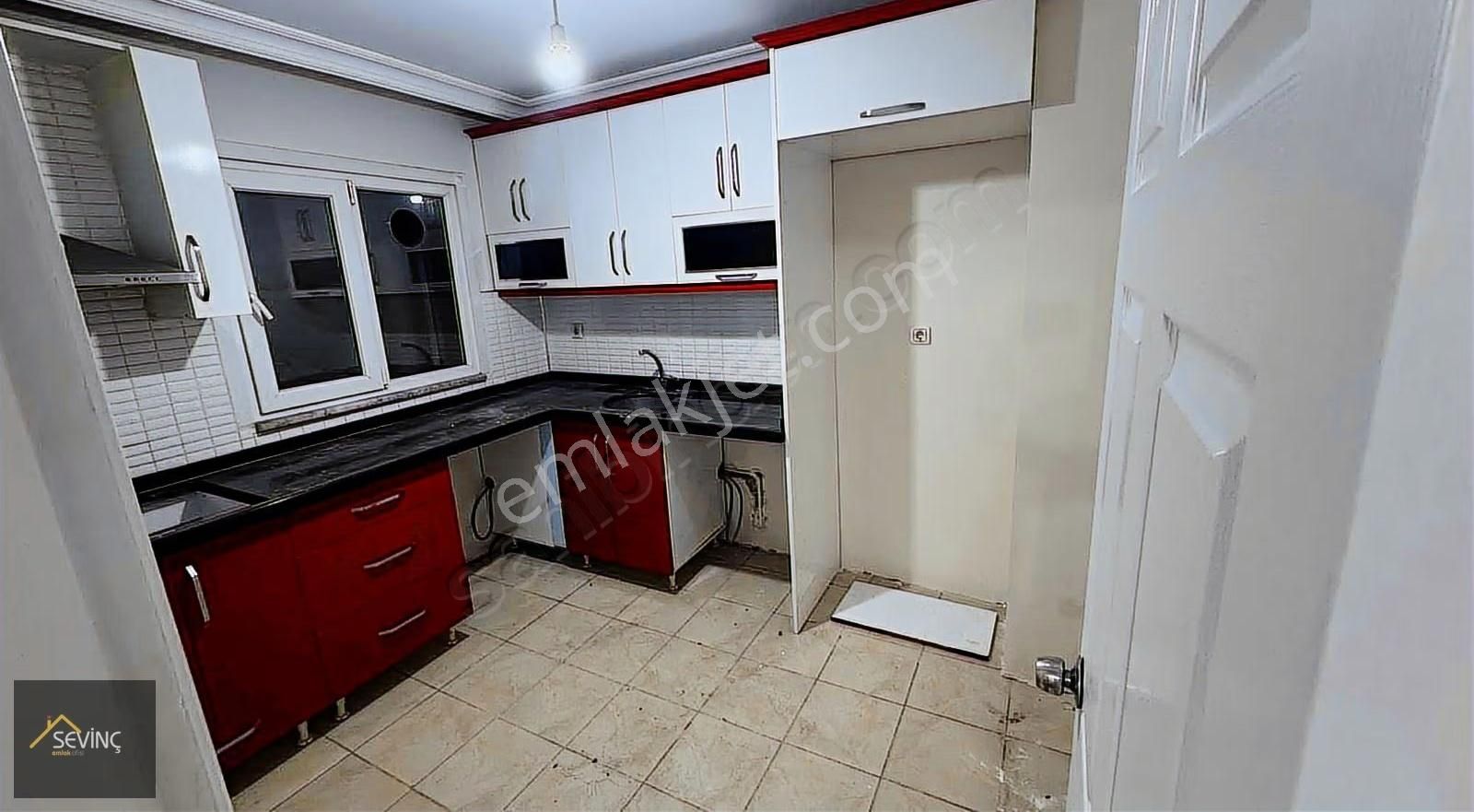 Sevinç Emlak Tan Kiralık 3+1 Bahçe Katı