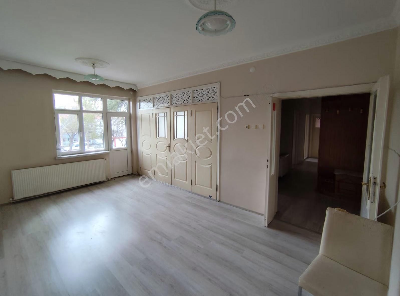 Malazgirt Mah. Hesaplı Satılık Daire - Görsel 7