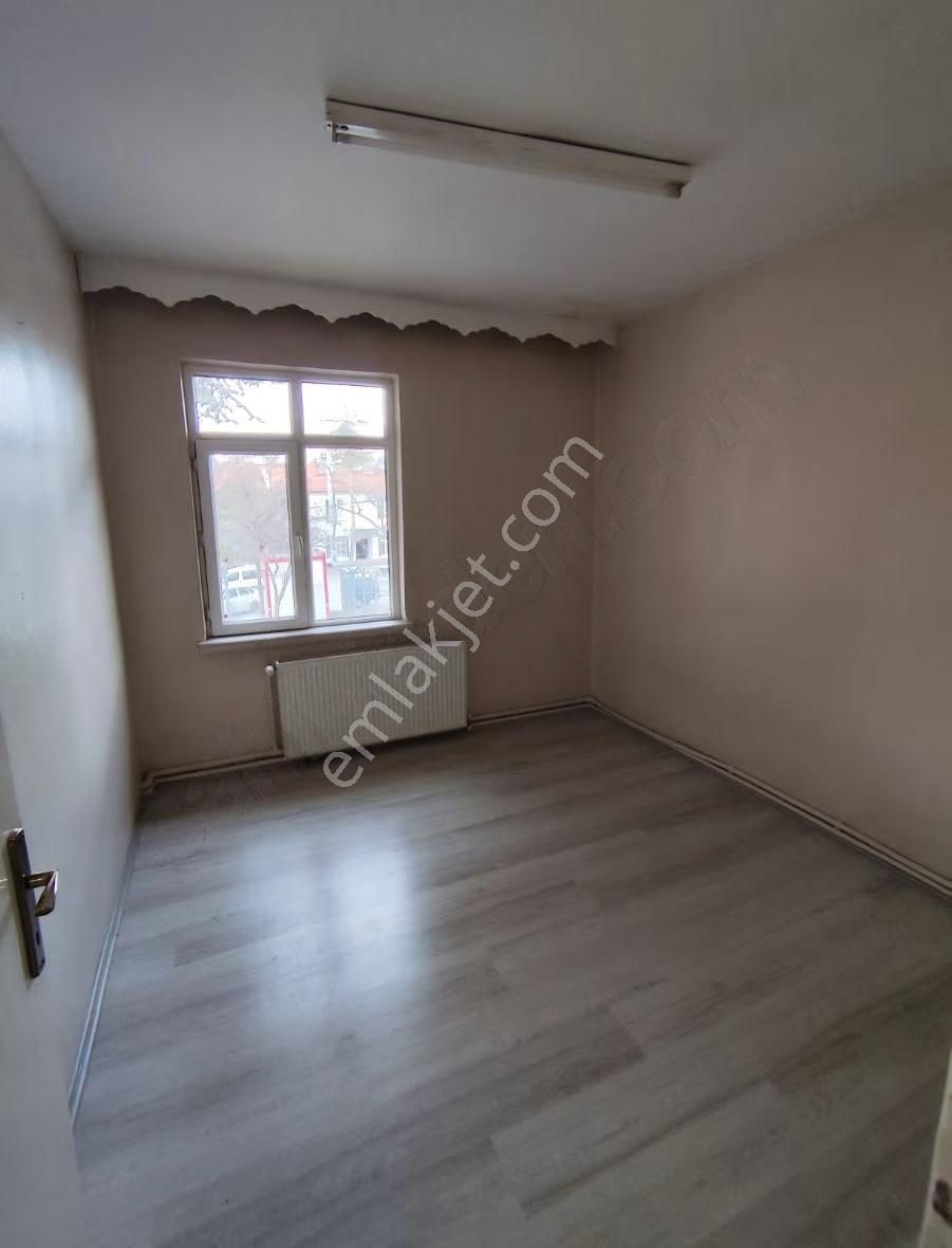 Malazgirt Mah. Hesaplı Satılık Daire - Görsel 2