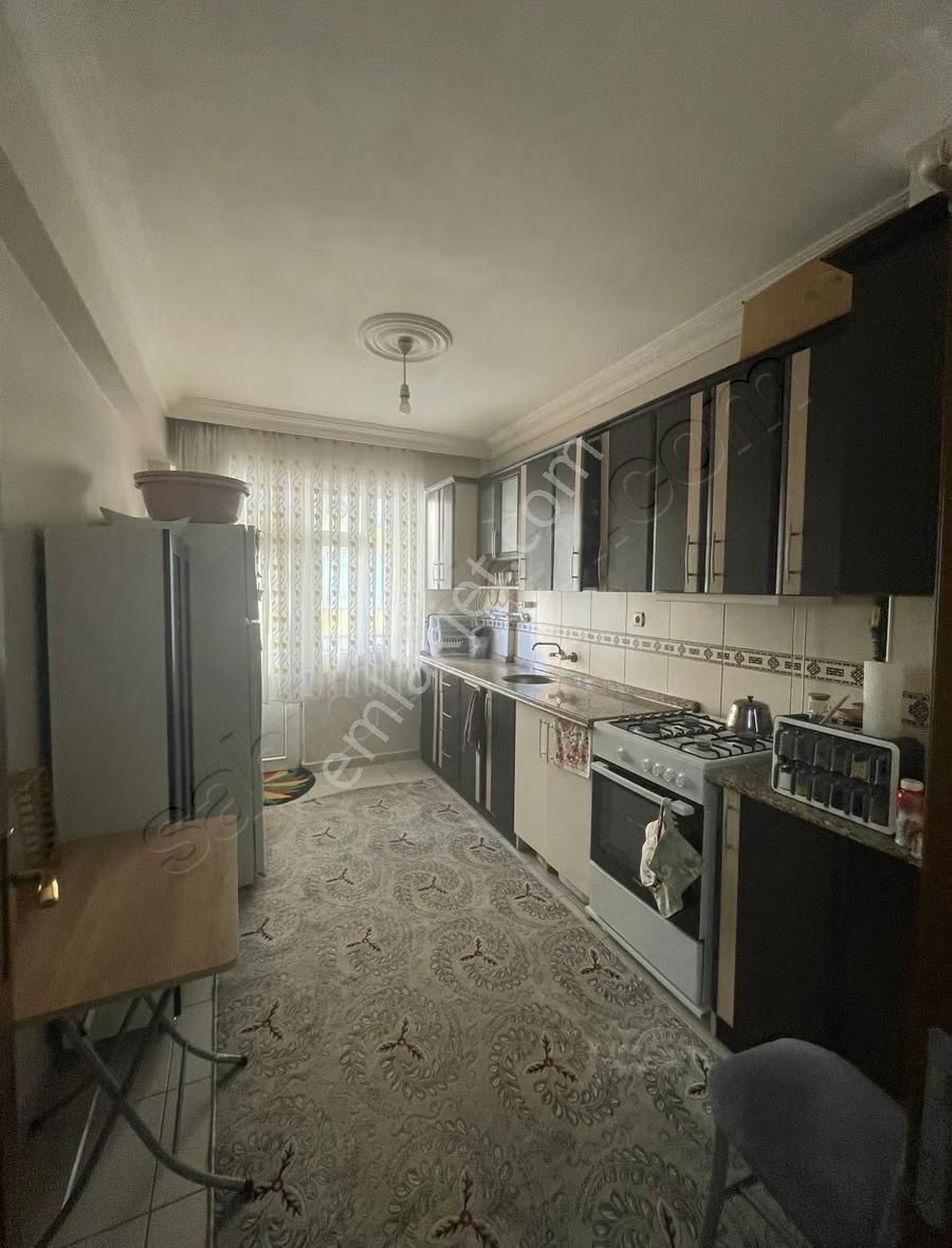 Akhüyük Sitesinde Arakat Acill Satılık Daire - Görsel 20