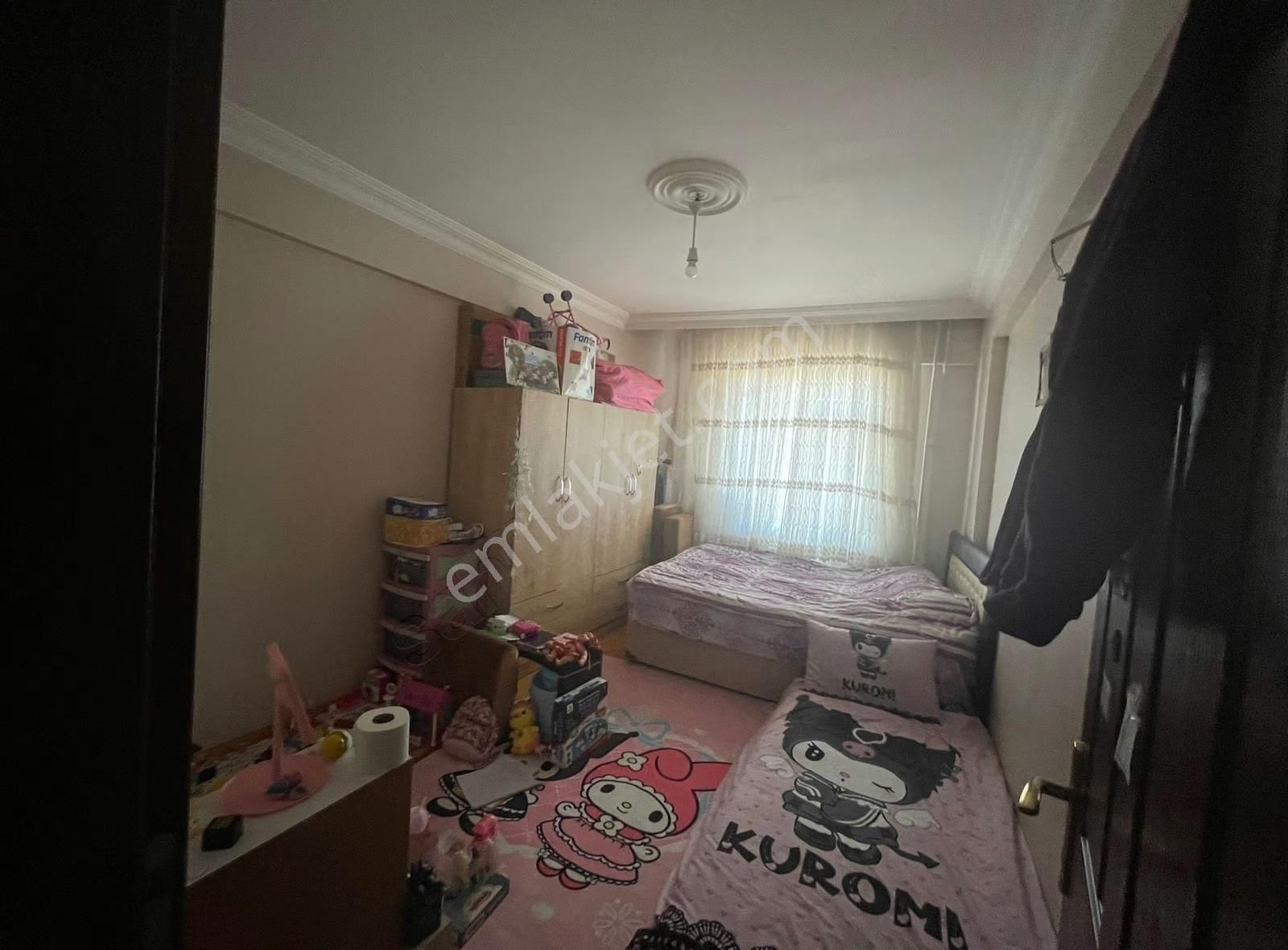 Akhüyük Sitesinde Arakat Acill Satılık Daire - Görsel 14