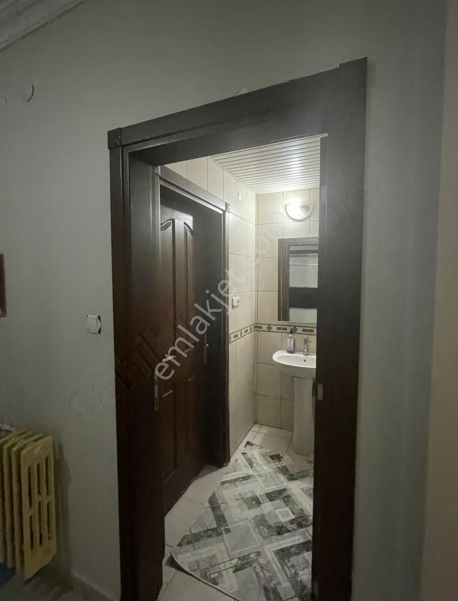 Akhüyük Sitesinde Arakat Acill Satılık Daire - Görsel 9