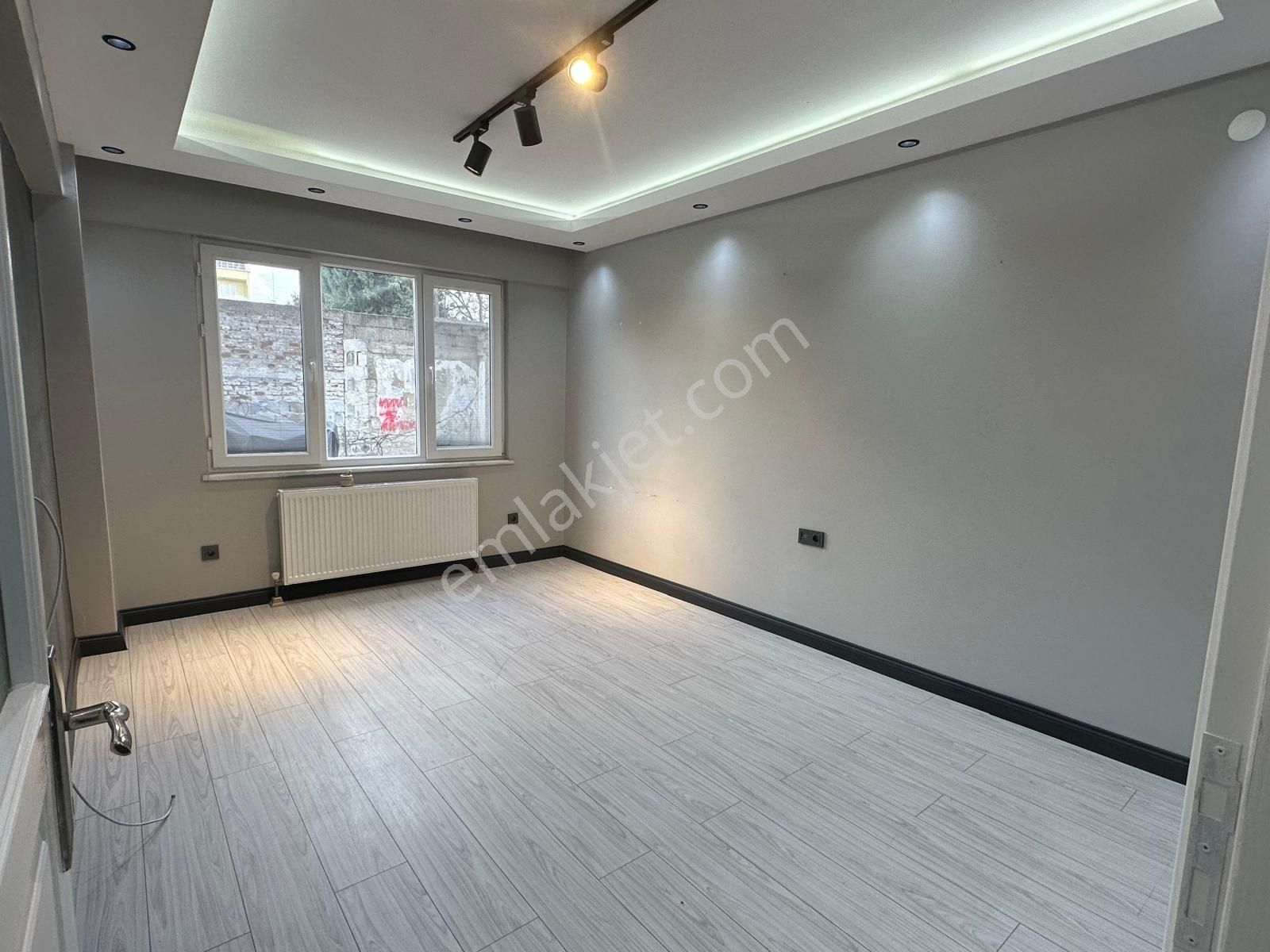 İnceoğlundan Öğretmenler Evi Yanında Araç Takaslı 3+1 Daire - Görsel 13