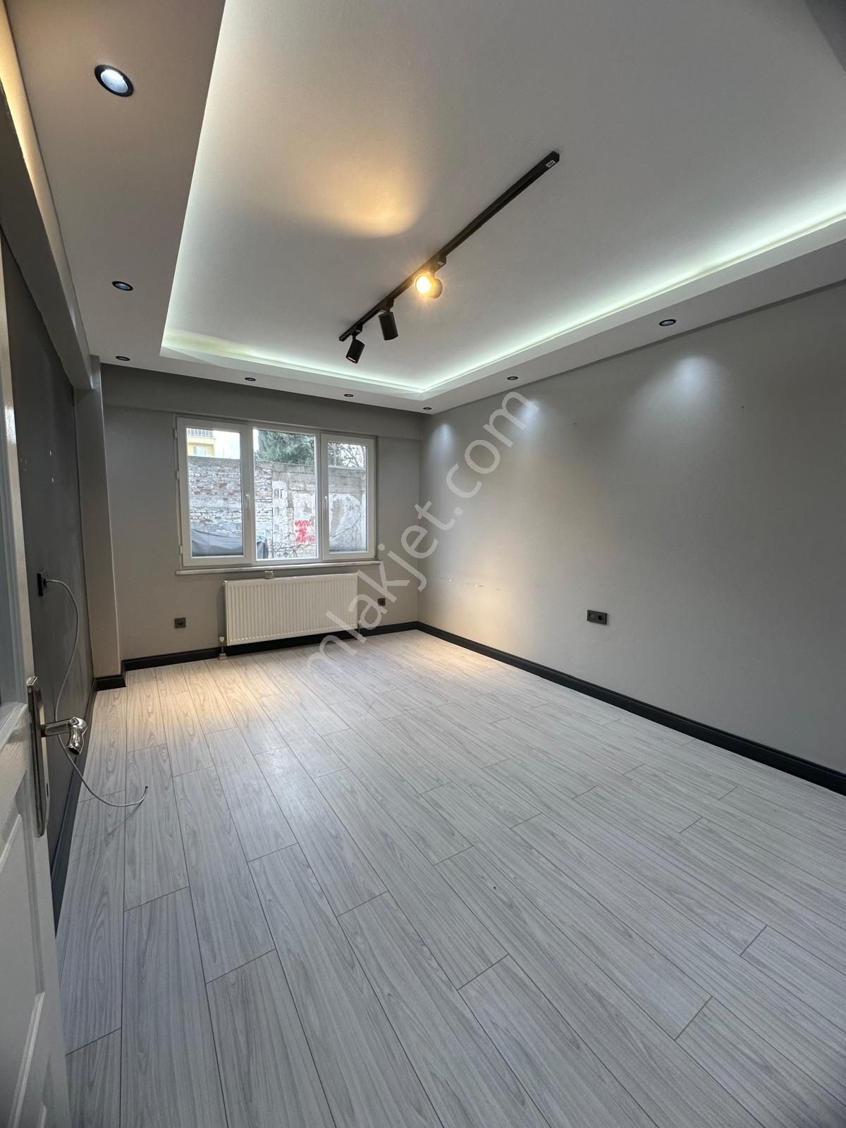 İnceoğlundan Öğretmenler Evi Yanında Araç Takaslı 3+1 Daire - Görsel 12