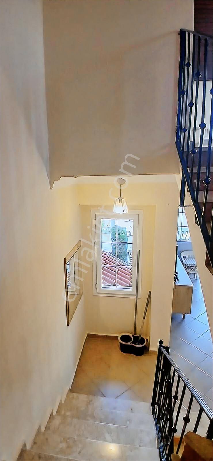 Stoptan Foça Barış Manço Bulvarında 3+1 Dubleks Daire - Görsel 8