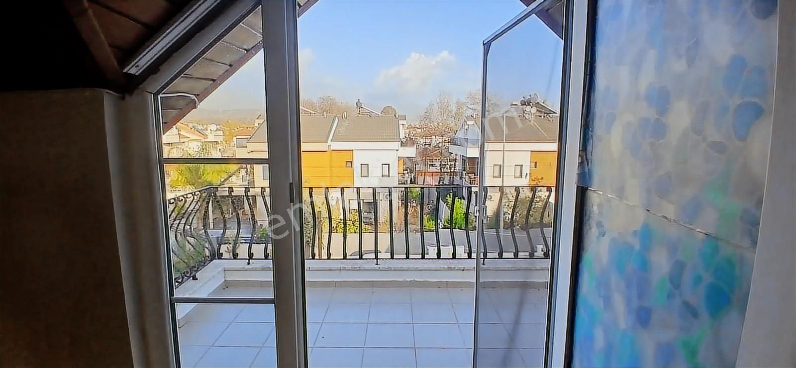 Stoptan Foça Barış Manço Bulvarında 3+1 Dubleks Daire - Görsel 10