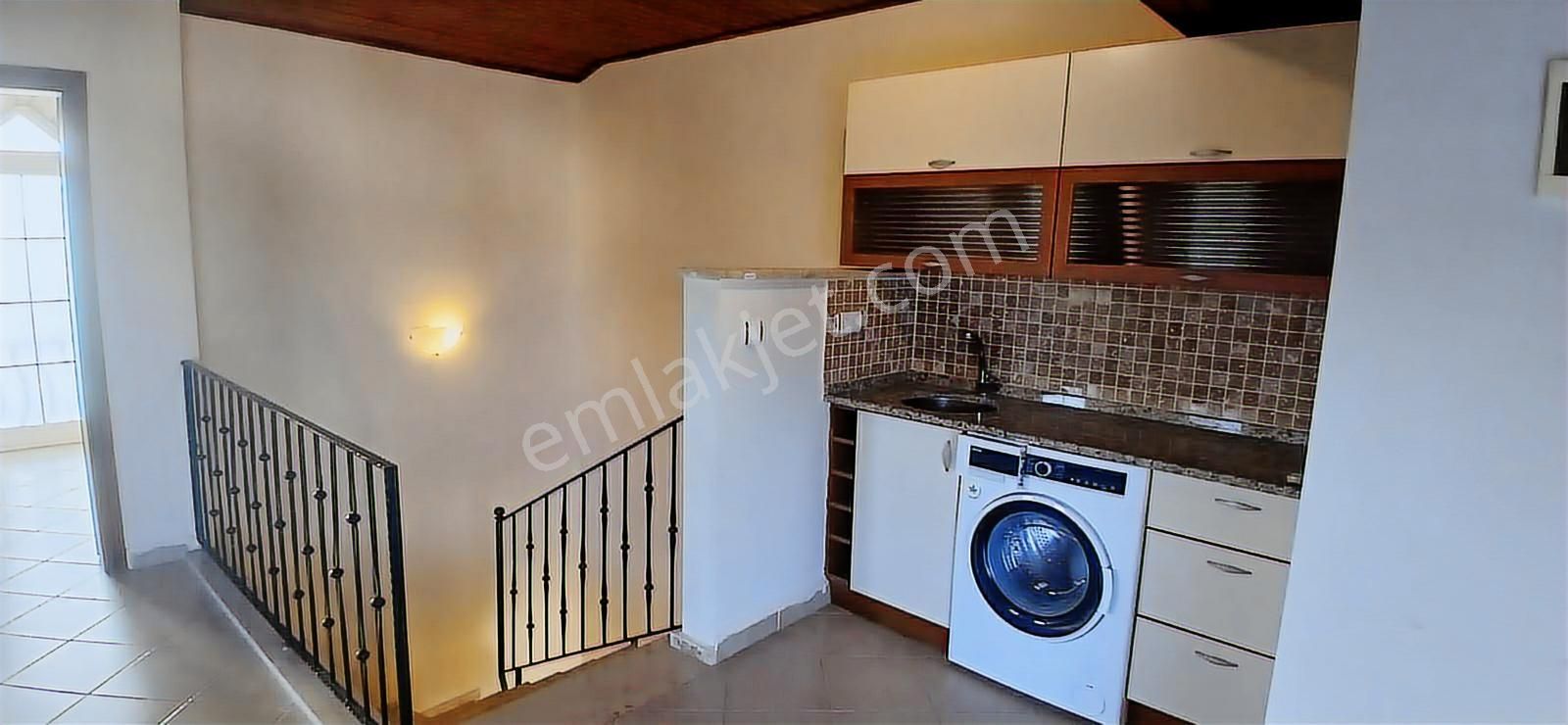 Stoptan Foça Barış Manço Bulvarında 3+1 Dubleks Daire - Görsel 31