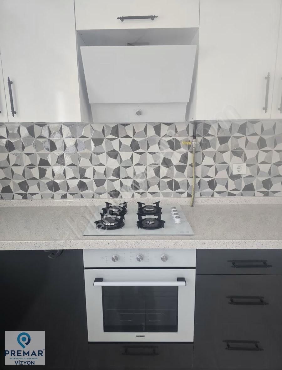 Kiralık Yeni Daire Anayol Üstü Geniş Mutfak 3+1 Katta 2 Daire - Görsel 8