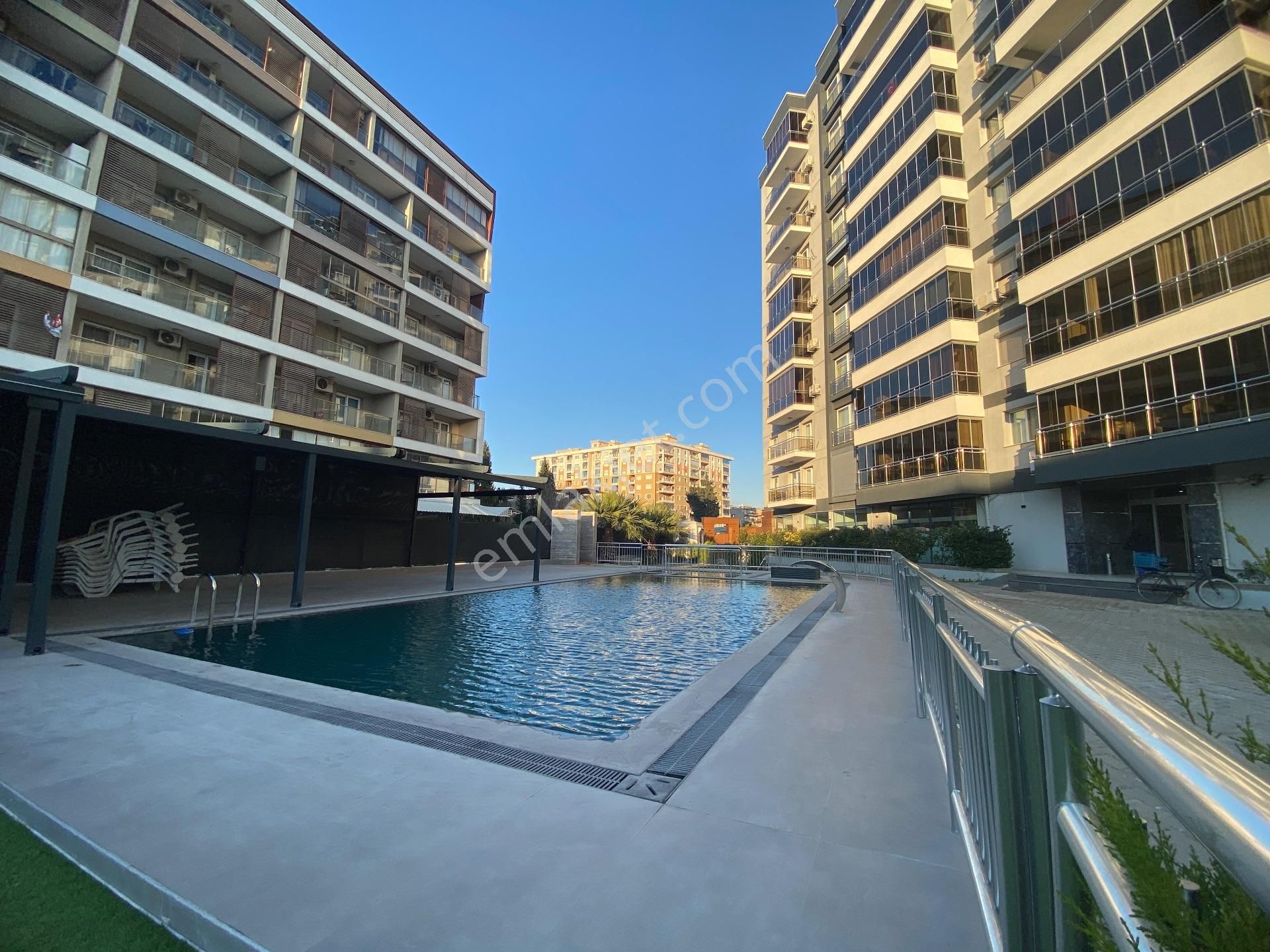 İzmir Bornova Yeşilova Atıf Bey 2 Sitesinde Satılık 3+1 Daire - Görsel 3