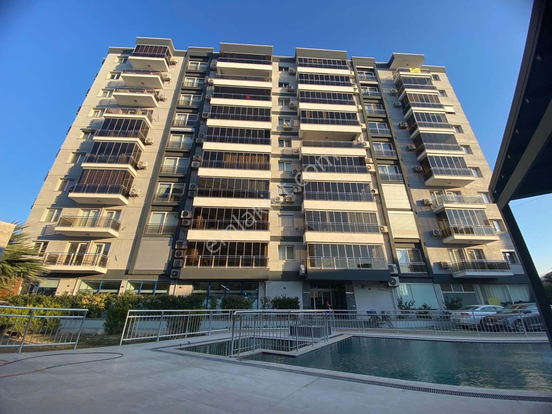 İzmir Bornova Yeşilova Atıf Bey 2 Sitesinde Satılık 3+1 Daire - Görsel 2