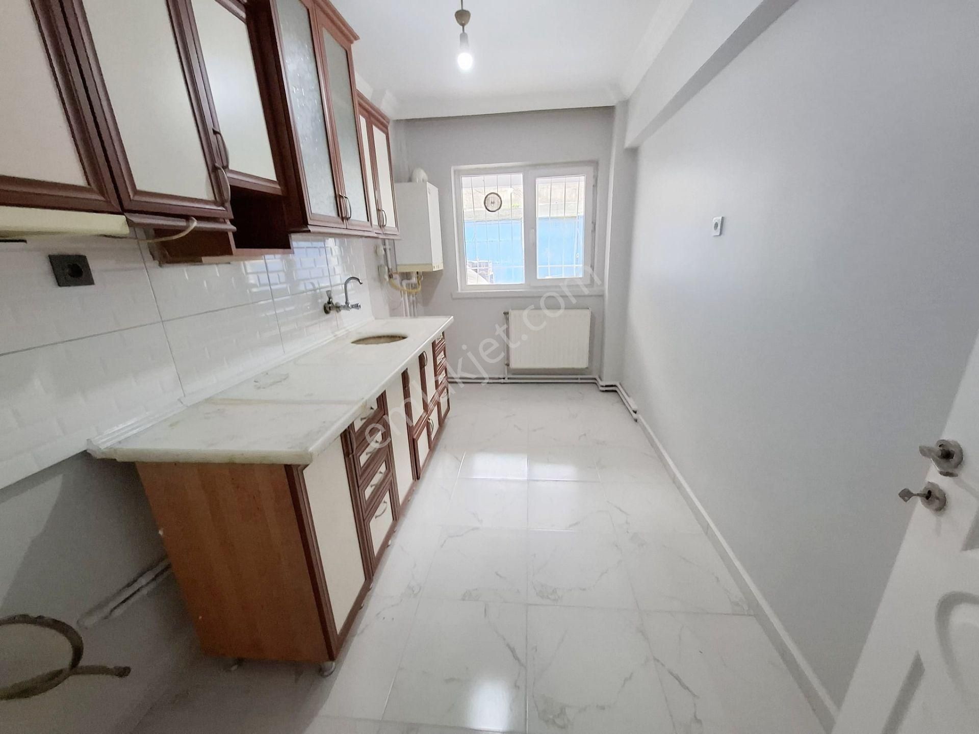 Gata & Şehir Has. Yakını 2+1 Masrafsız Balkonlu Bahçe Katı - Görsel 8