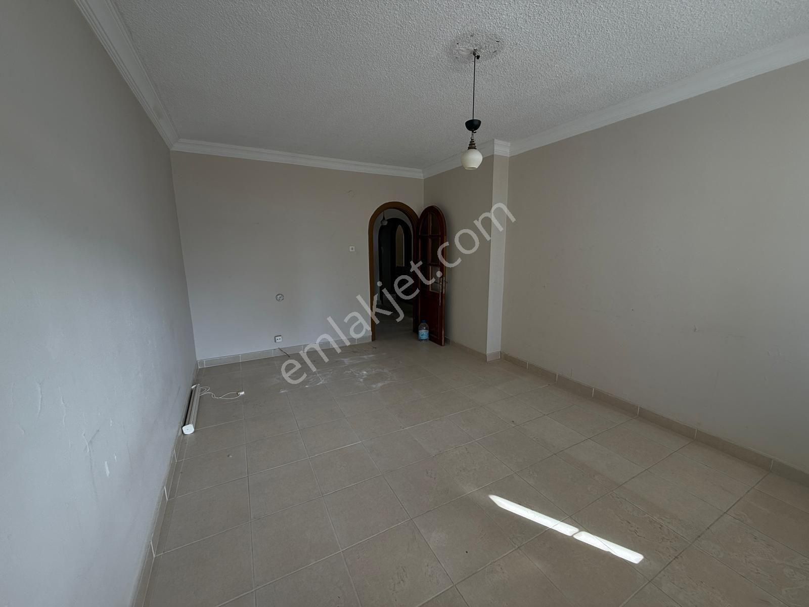 Adana'nın Kalbi Turgut Özalda Doğalgazlı Blv Üzeri Kiralık Daire - Görsel 4