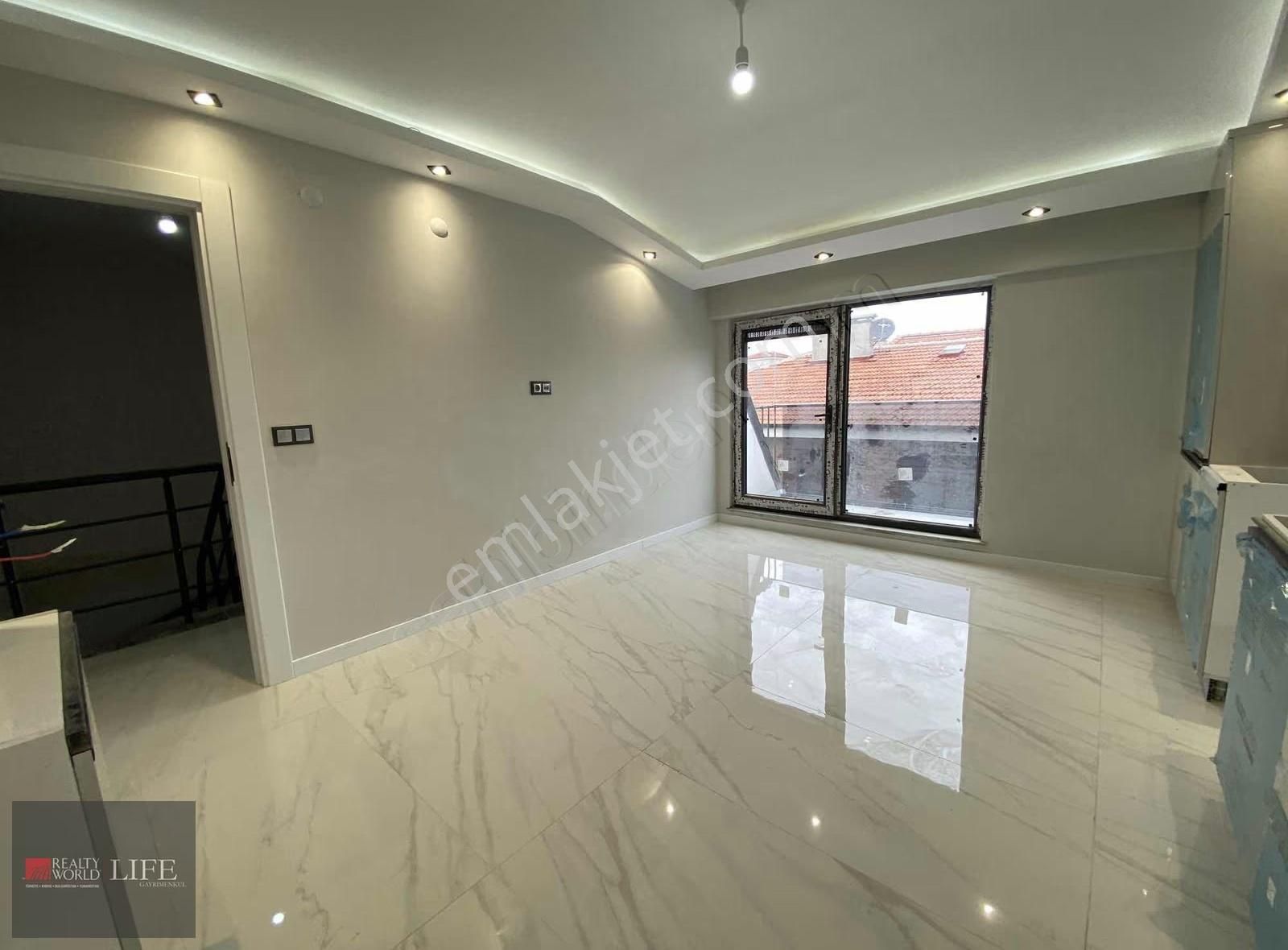 Rw Lıfe // Çamlıca Mh. Özel Garajlı Lüx 5+1 Dubleks Daire - Görsel 34