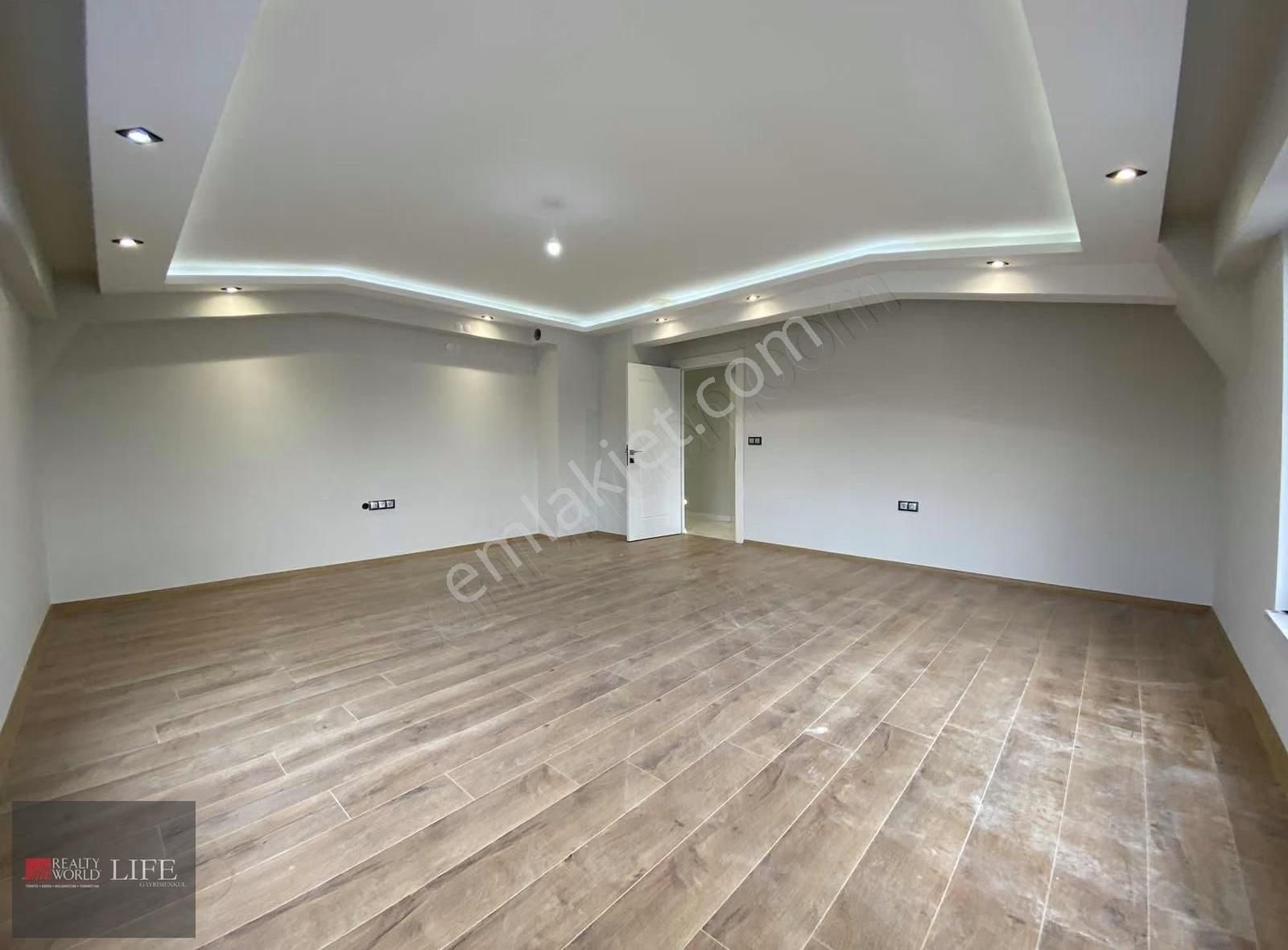 Rw Lıfe // Çamlıca Mh. Özel Garajlı Lüx 5+1 Dubleks Daire - Görsel 13