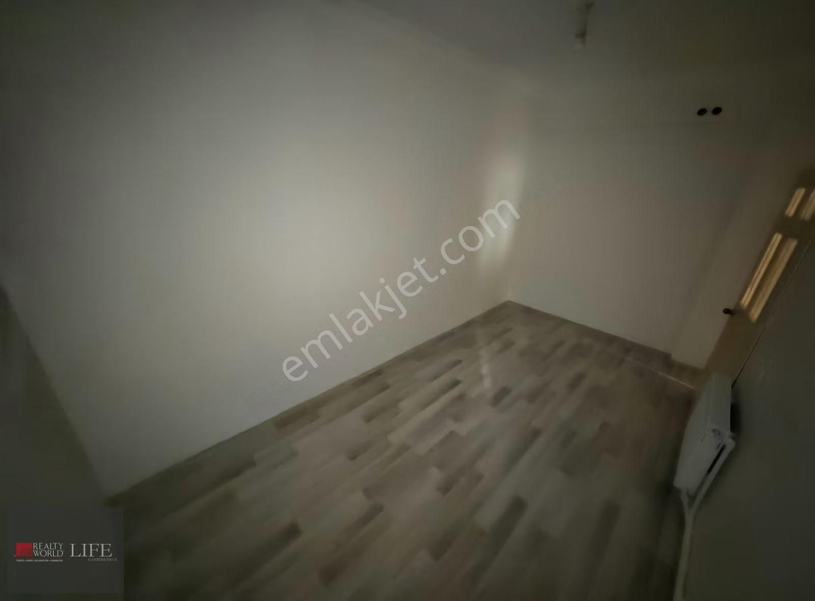 Rw Lıfe// Yenibağlar Mh. Asansörlü 1+1 Kiralık Daire - Görsel 24