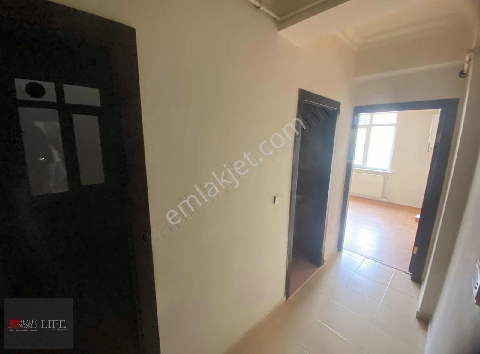 Rw Lıfe// Yenibağlar Mah Ayrı Mutfak Satılık 1+1 Daire - Görsel 8