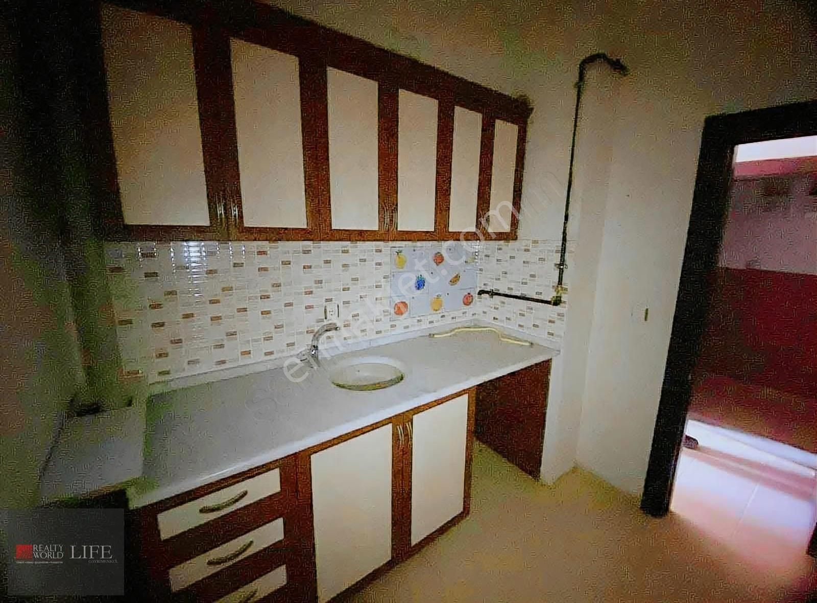 Rw Lıfe// Yenibağlar Mah Ayrı Mutfak Satılık 1+1 Daire - Görsel 4