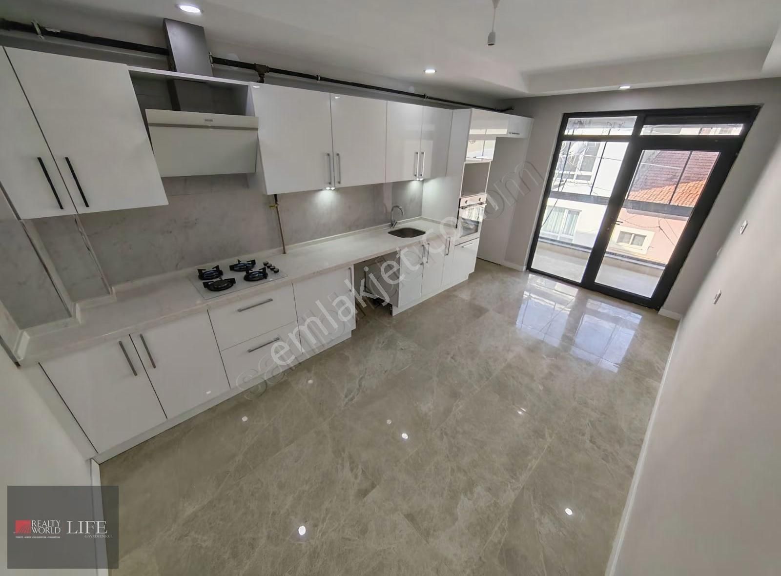 Rw Lıfe// Çamlıca Mah. Ara Kat 3+1 140m2 Satılık Sıfır Daire - Görsel 2