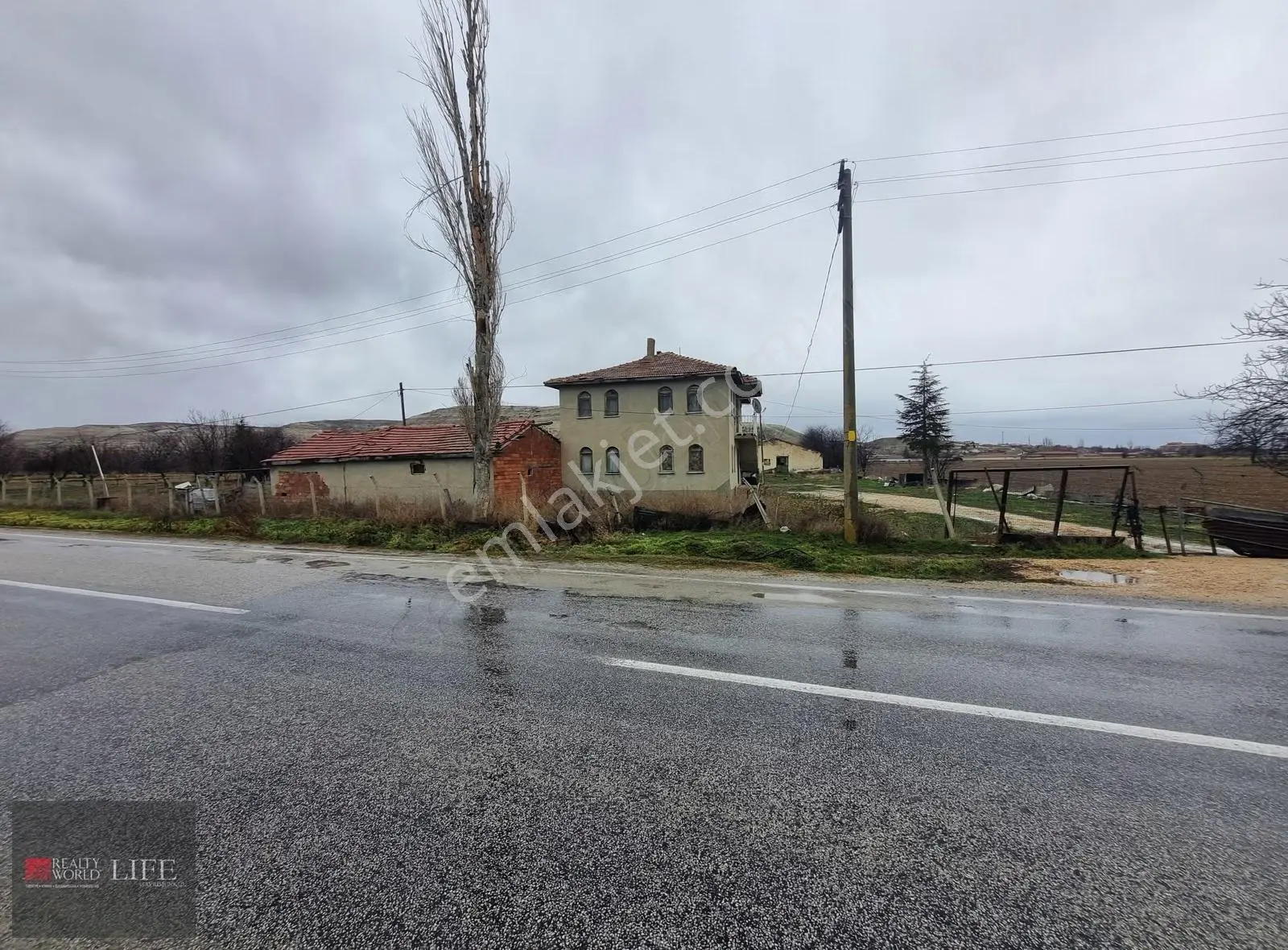 Rw Lıfe // Bozanda Satılık Çiftlik Evi