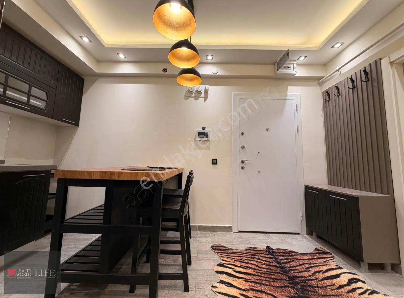 Rw Lıfe // Yenibağlar Mh. Pera Suıt Sıfır Eşyalı Lüks Daire - Görsel 18