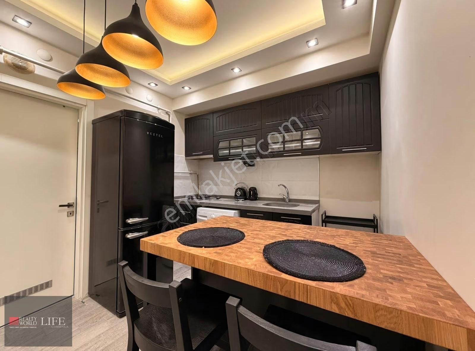 Rw Lıfe // Yenibağlar Mh. Pera Suıt Sıfır Eşyalı Lüks Daire