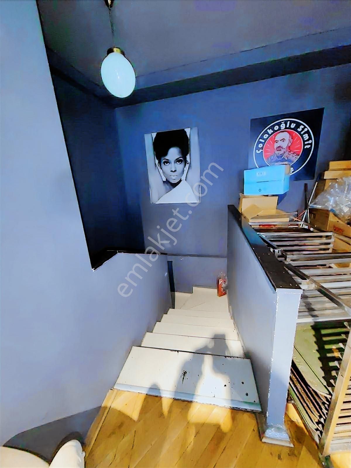 Bağcılar Güneşli Gülbahar Caddesinde Devren Kiralık Simit Cafe - Görsel 11