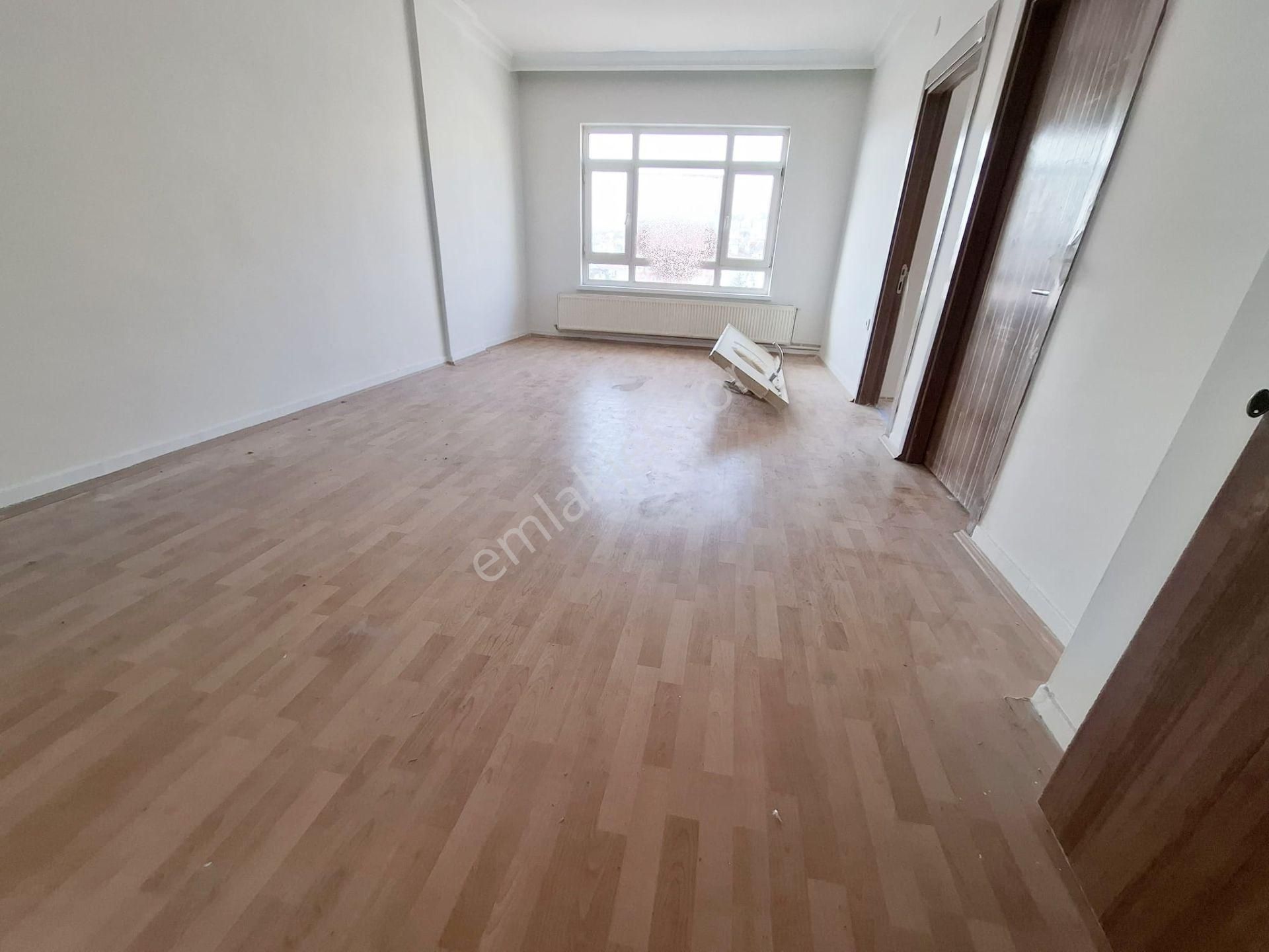 Şehir Has. Yakını Cadde Üstü 3+1 Masrafsız Mantolamalı Manzaralı