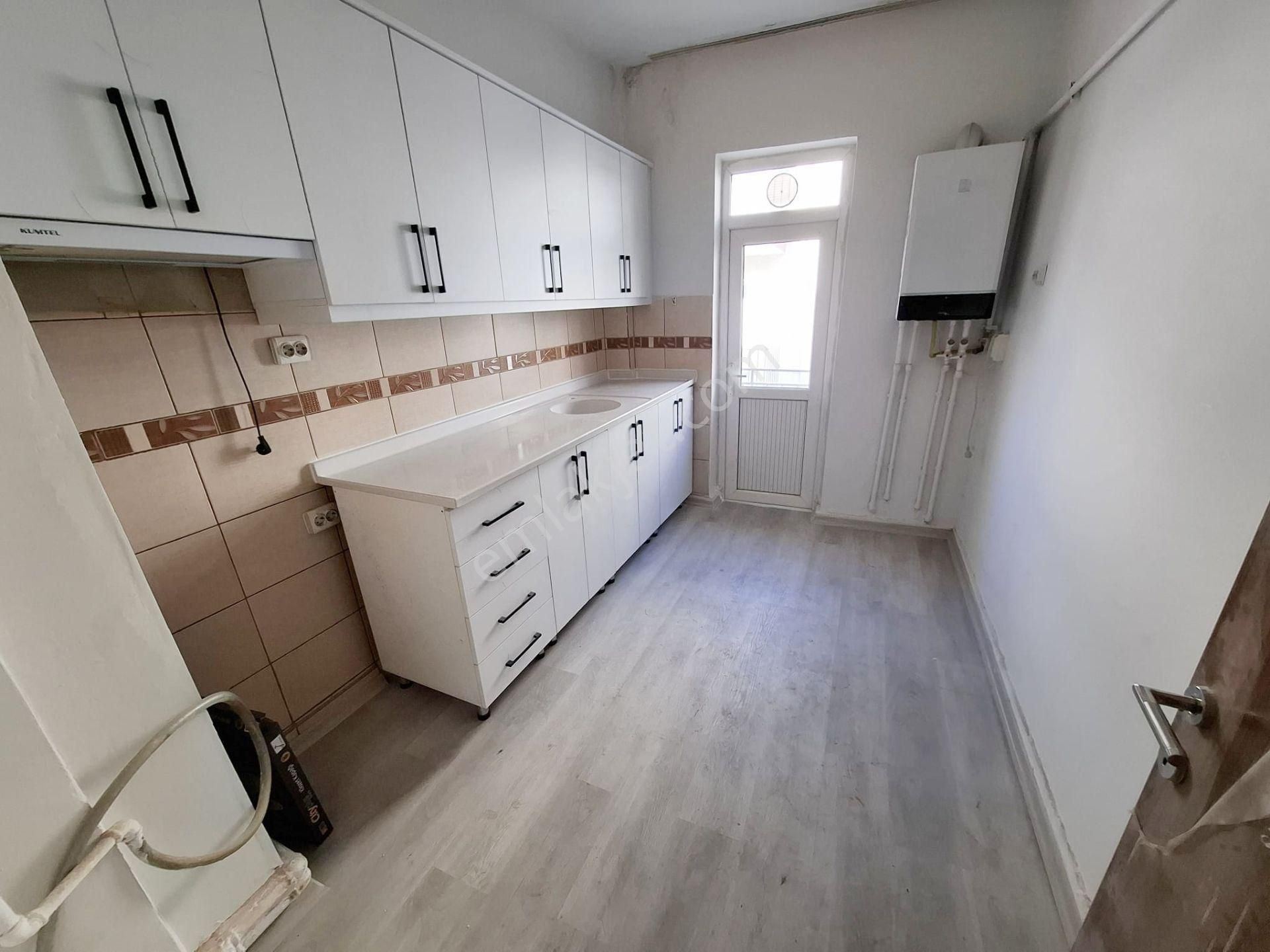 Şehir Has. Yakını Cadde Üstü 3+1 Masrafsız Mantolamalı Manzaralı - Görsel 12