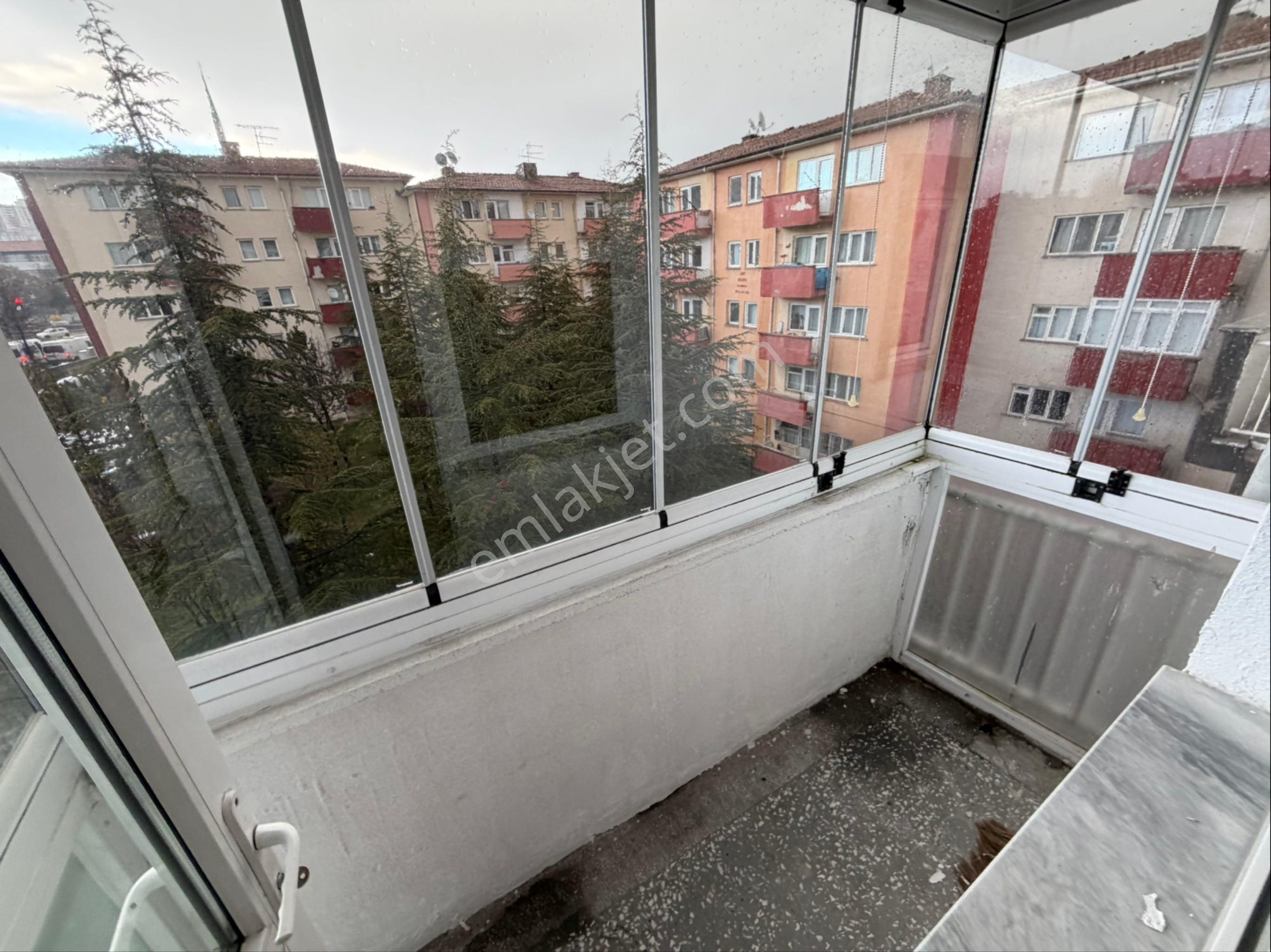 A L C Den Metro Yakını Ara Katta Kiralık 2+1 Daire - Görsel 11