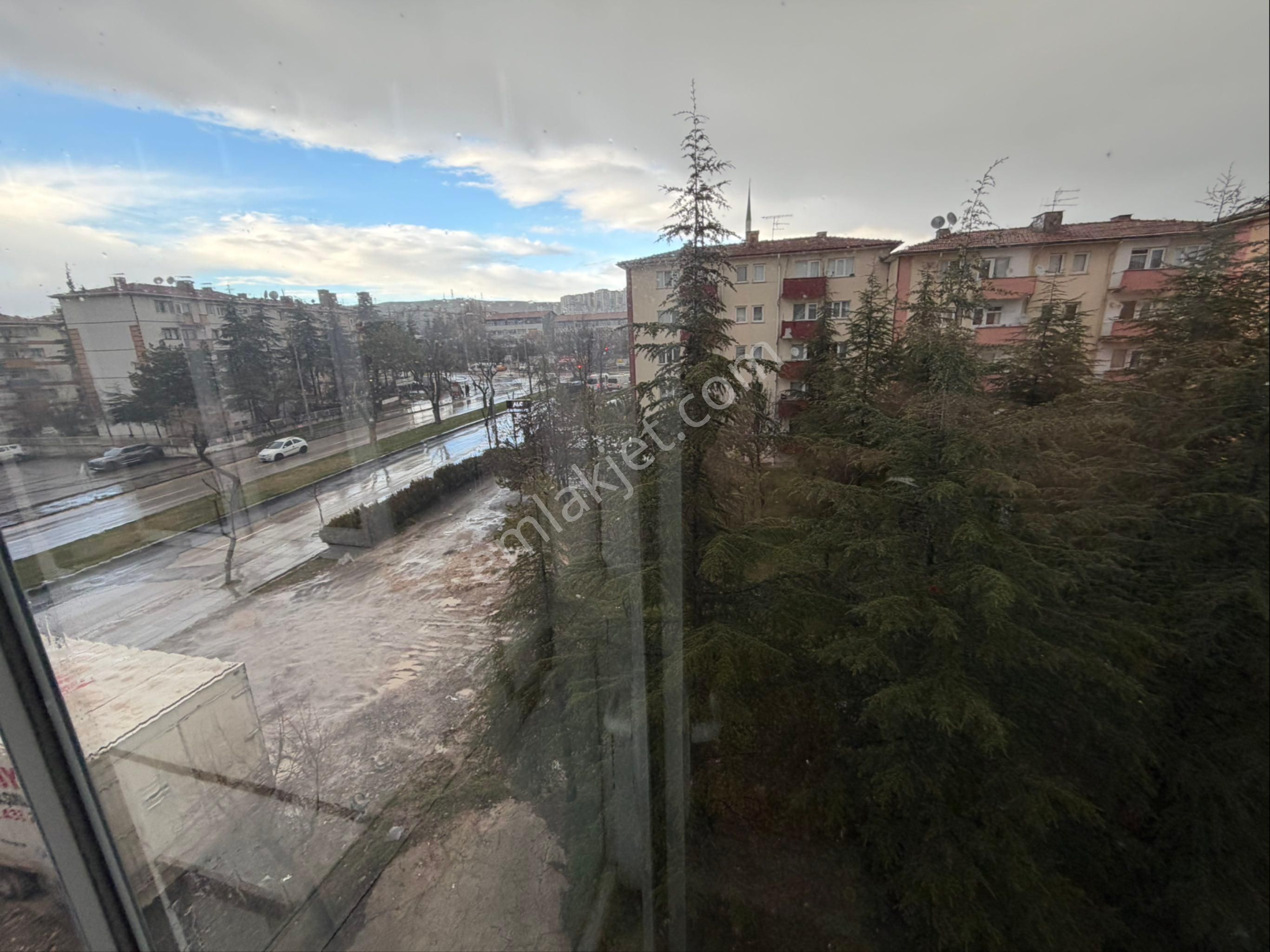 A L C Den Metro Yakını Ara Katta Kiralık 2+1 Daire - Görsel 6